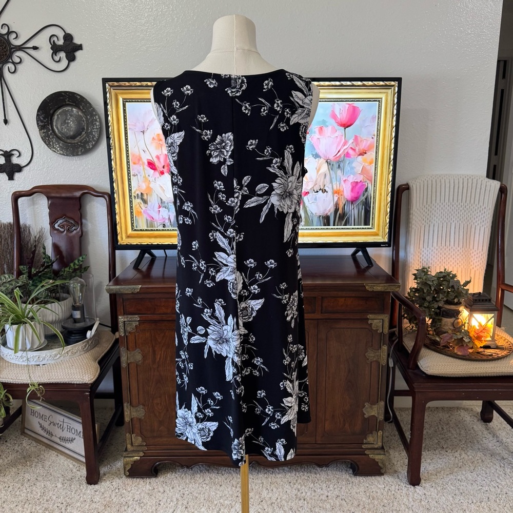 MSK Sleeveless Black Dress White Floral Silver Ringed Neckline Medium Like New - Picture 4 of 8